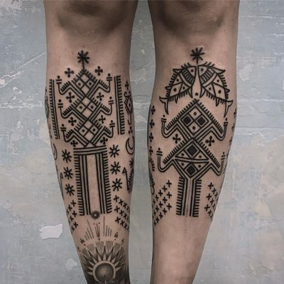Tattoo by Xapiripa #Xapiripa #blackwork #tribal #Hindu #ornamental #patternwork #dotwork #linework #spirituality